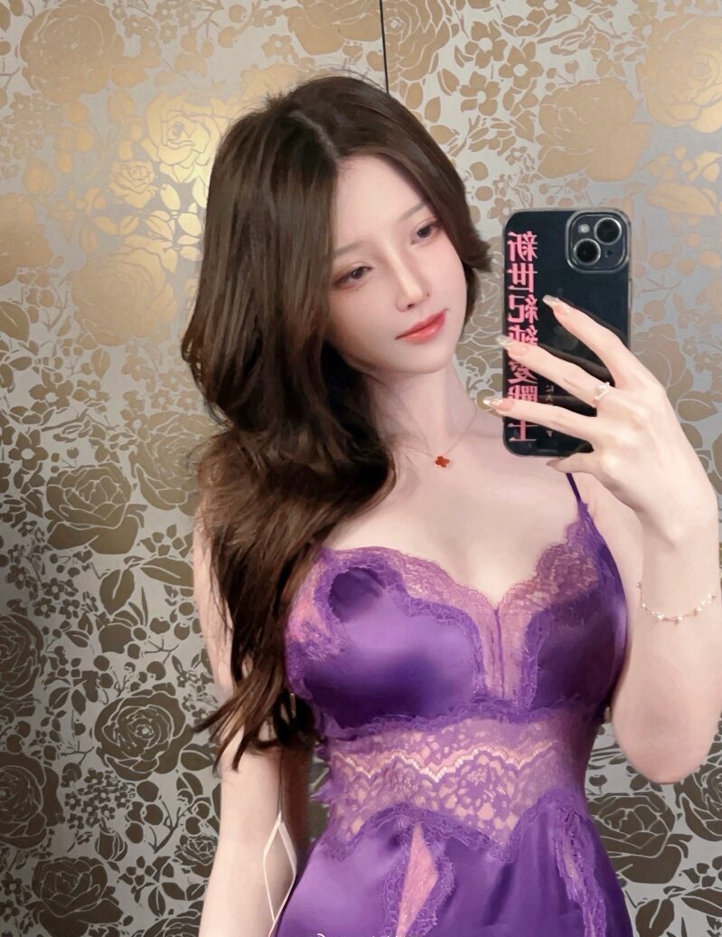 一小央泽仙女图库更新，试衣间的精彩时刻