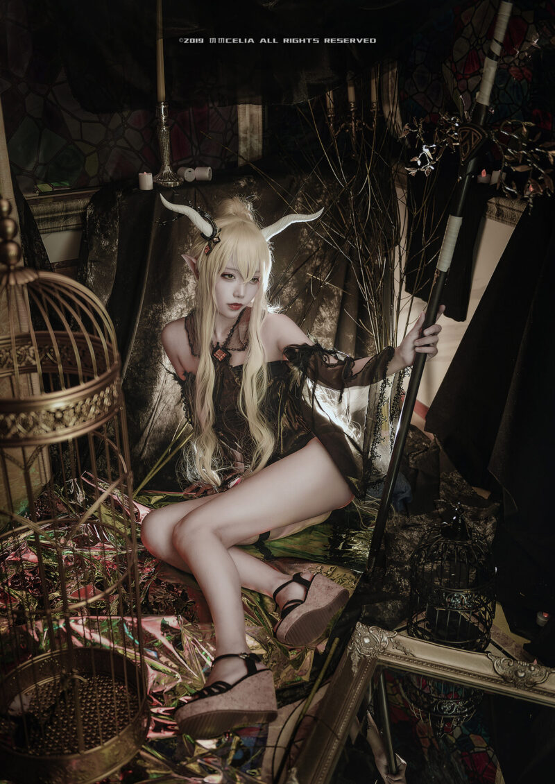 神秘与迷人并存：切切Celia闪灵最新作品赏析