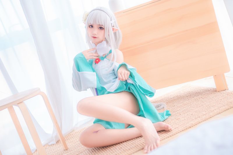 蠢沫沫:用创可贴征服cosplay界的女战神 蠢沫沫:用创可贴征服cosplay界的女战神