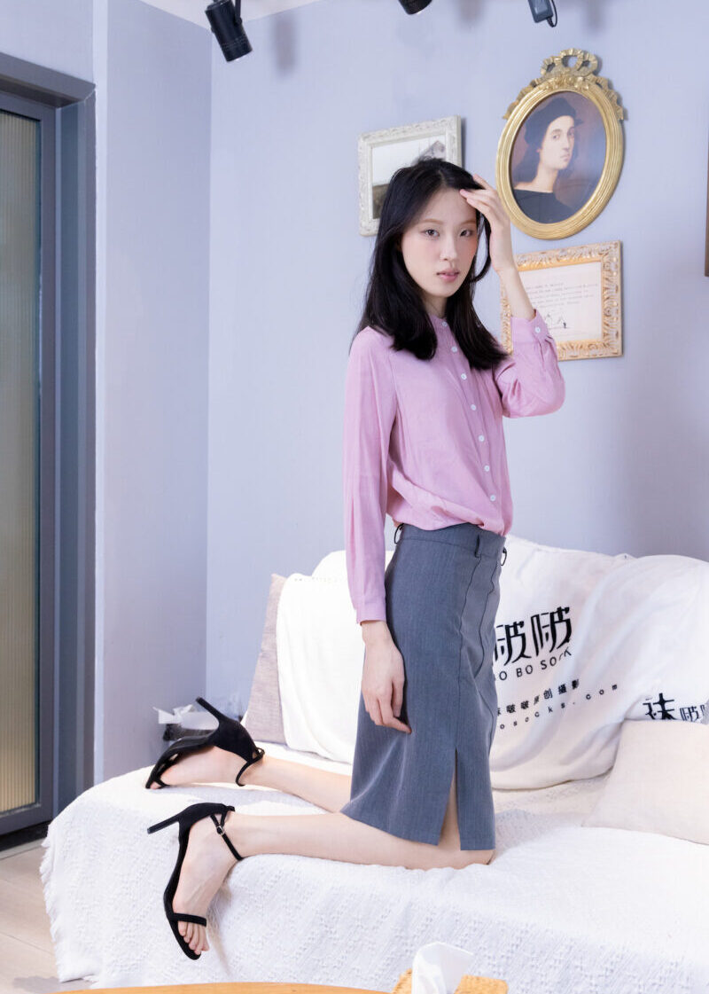 袜啵啵完整视频发布:雪糕的最新摄影作品 袜啵啵完整视频发布:雪糕的最新摄影作品