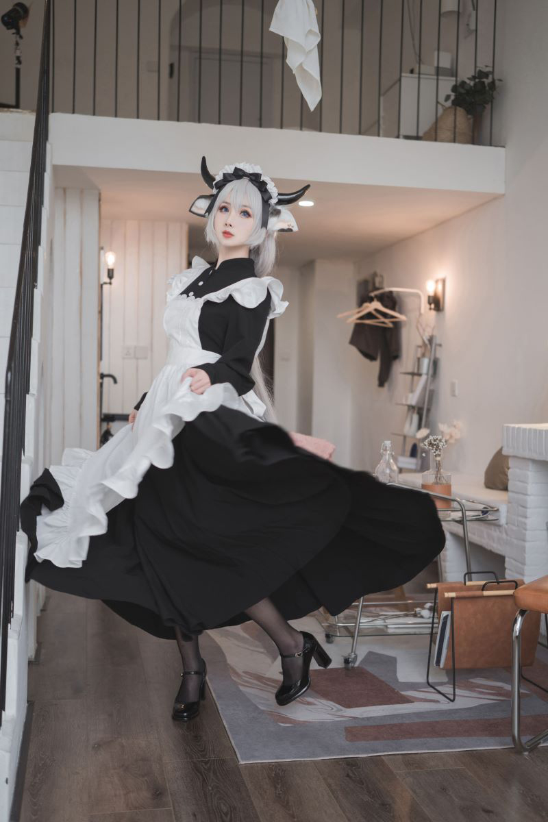 Rioko凉凉子的牛奶女仆装,最新摄影作品赏析 Rioko凉凉子的牛奶女仆装,最新摄影作品赏析