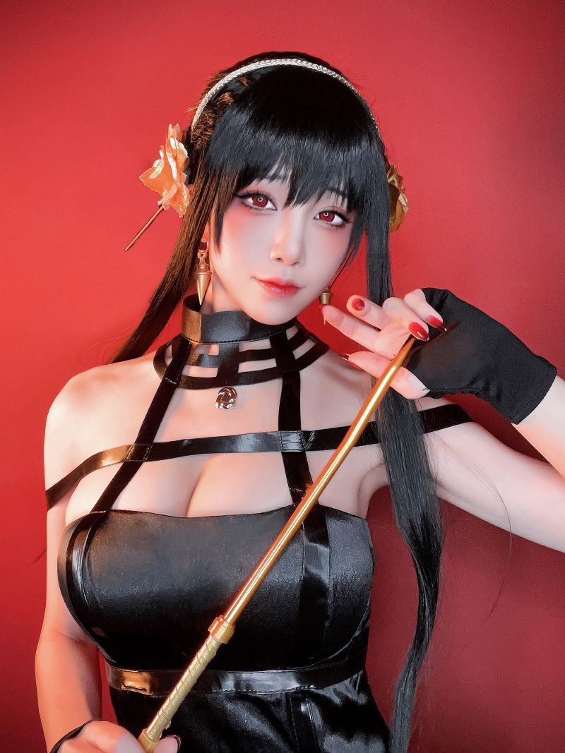 美少女水淼Aqua个人简介及惊艳约尔福杰coser