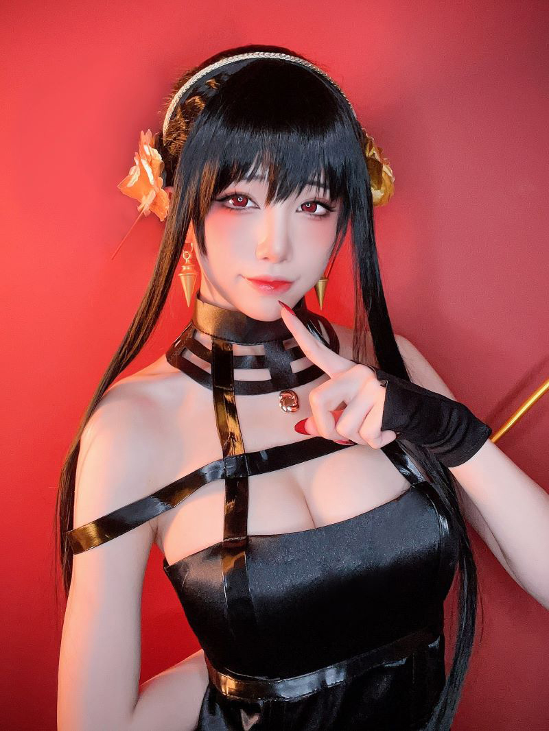 美少女水淼Aqua个人简介及惊艳约尔福杰coser