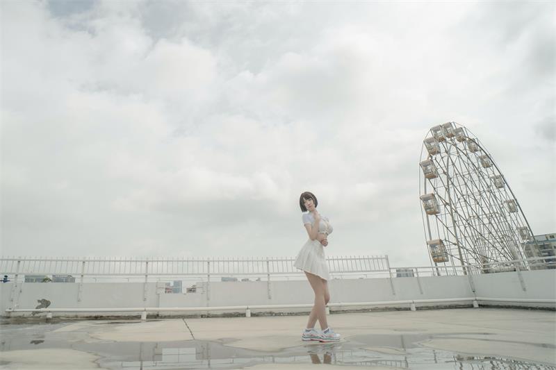 阿薰kaOri《天台》套图欣赏：邻家女孩的镜头故事