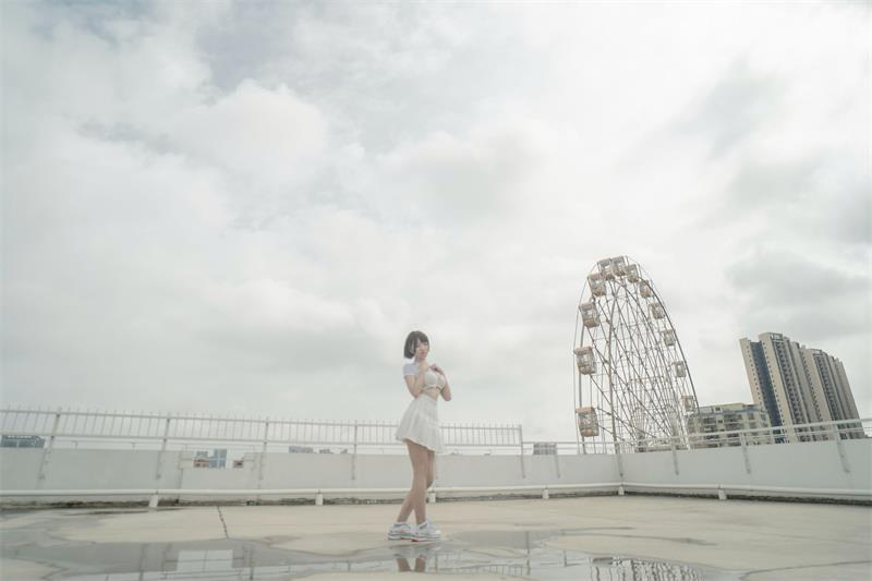 阿薰kaOri《天台》套图欣赏：邻家女孩的镜头故事